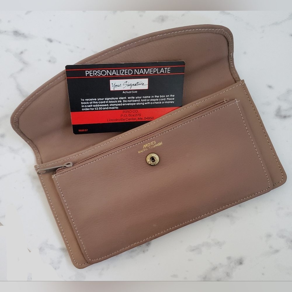 Mundi Cowhide Wallet